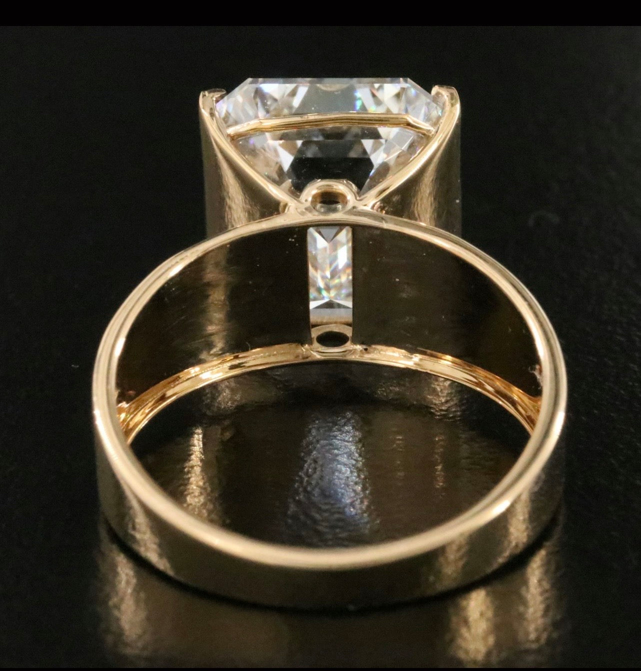 18K 7.74 CT Lab Grown Solitaire Ring With IGI Report